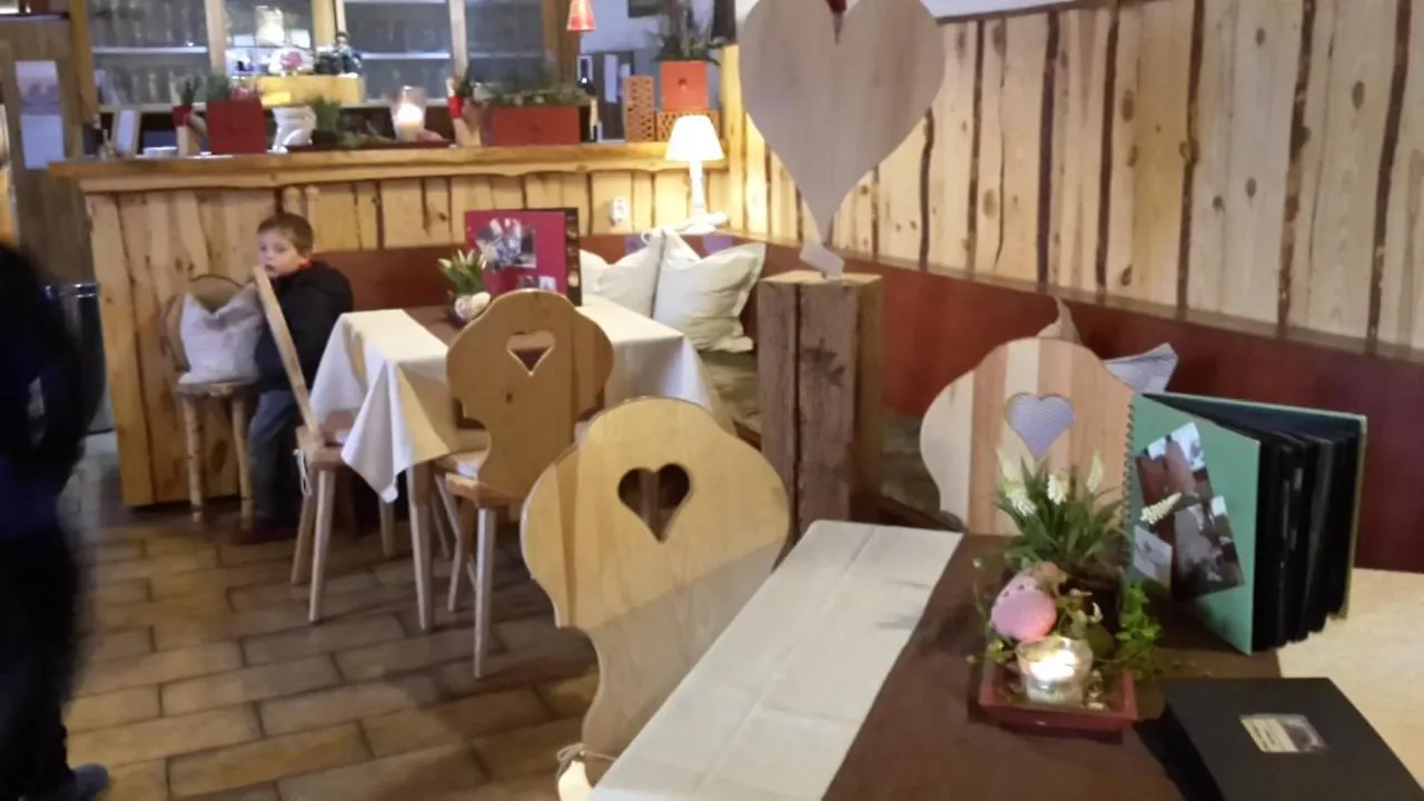 Gasthaus Dollinger 丁克尔斯比尔 招待所